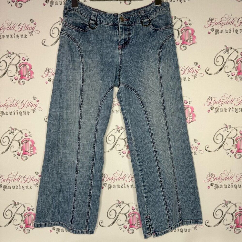 Tralia Soda Capri denim jeans with pink stitching, buckle belt, loops Y2K